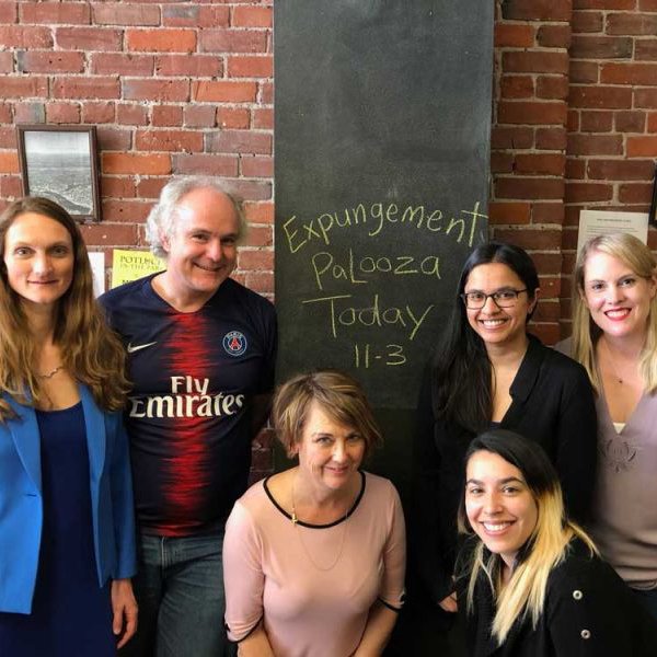 We helped Metropolitan Public Defender find new sources of funding for their Community Law program